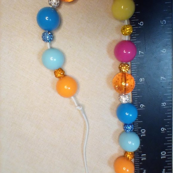 Women and or teenage girl - Picture 3 of 4